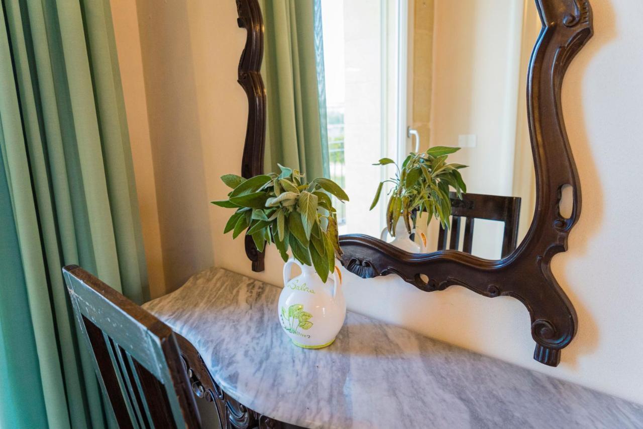 Hotel Relais Borgo Segine Melendugno Esterno foto